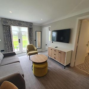 Executive Suite Terrace